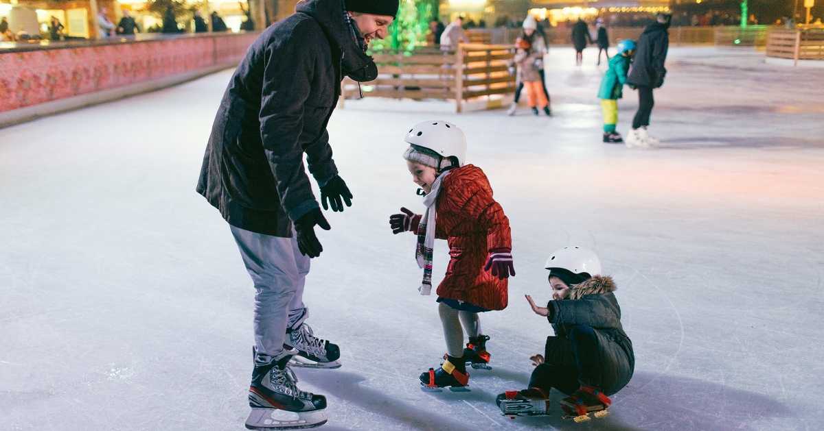 Как встать на коньки, научиться кататься по льду. подготовка. первое катание. одеваем, стоим, едем, поворачиваем, тормозим