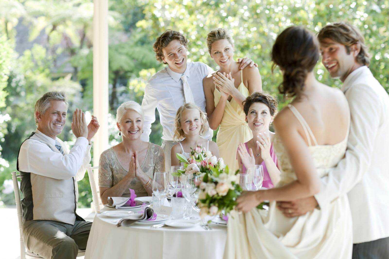 Бюджетная свадьба: как сэкономить и организовать красивое торжество | wedding magazine