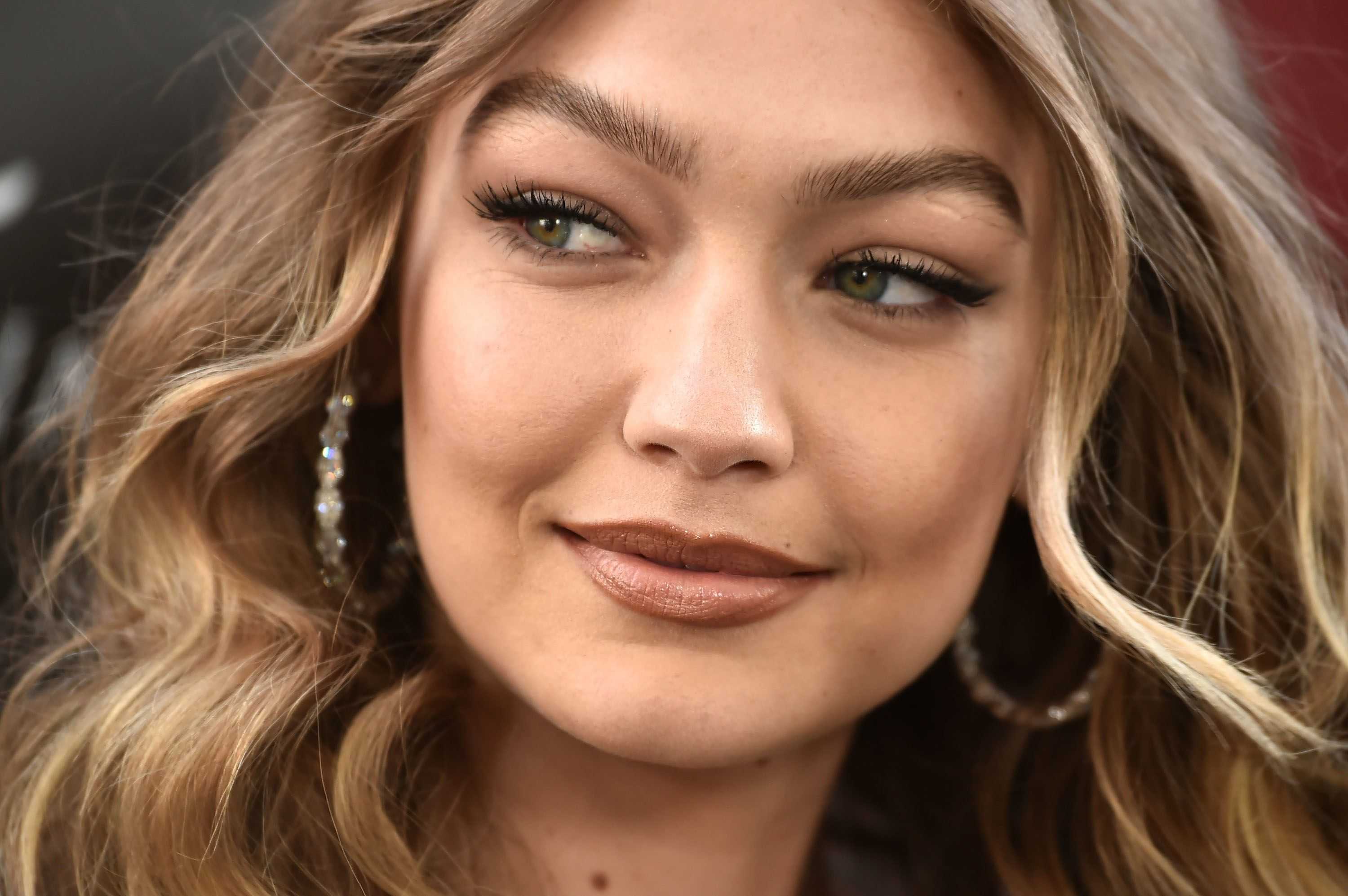 Gigi's. Джиджи Хадид. Гиги Хадид. Джиджи Хадид Gigi Hadid. Модель Гиги Хадид.