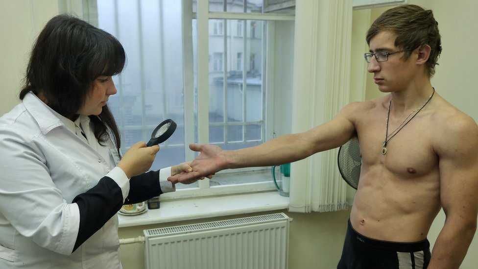 Дерматолог: что лечит? отличается ли от дерматовенеролога? а также что эти врачи делают на приеме и как часто к ним приходить? | moninomama.ru